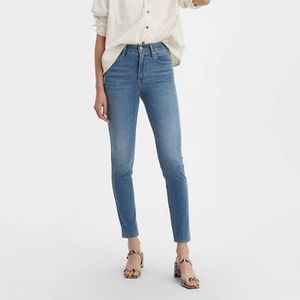 721 Levi’s High Rise Skinny Jeans